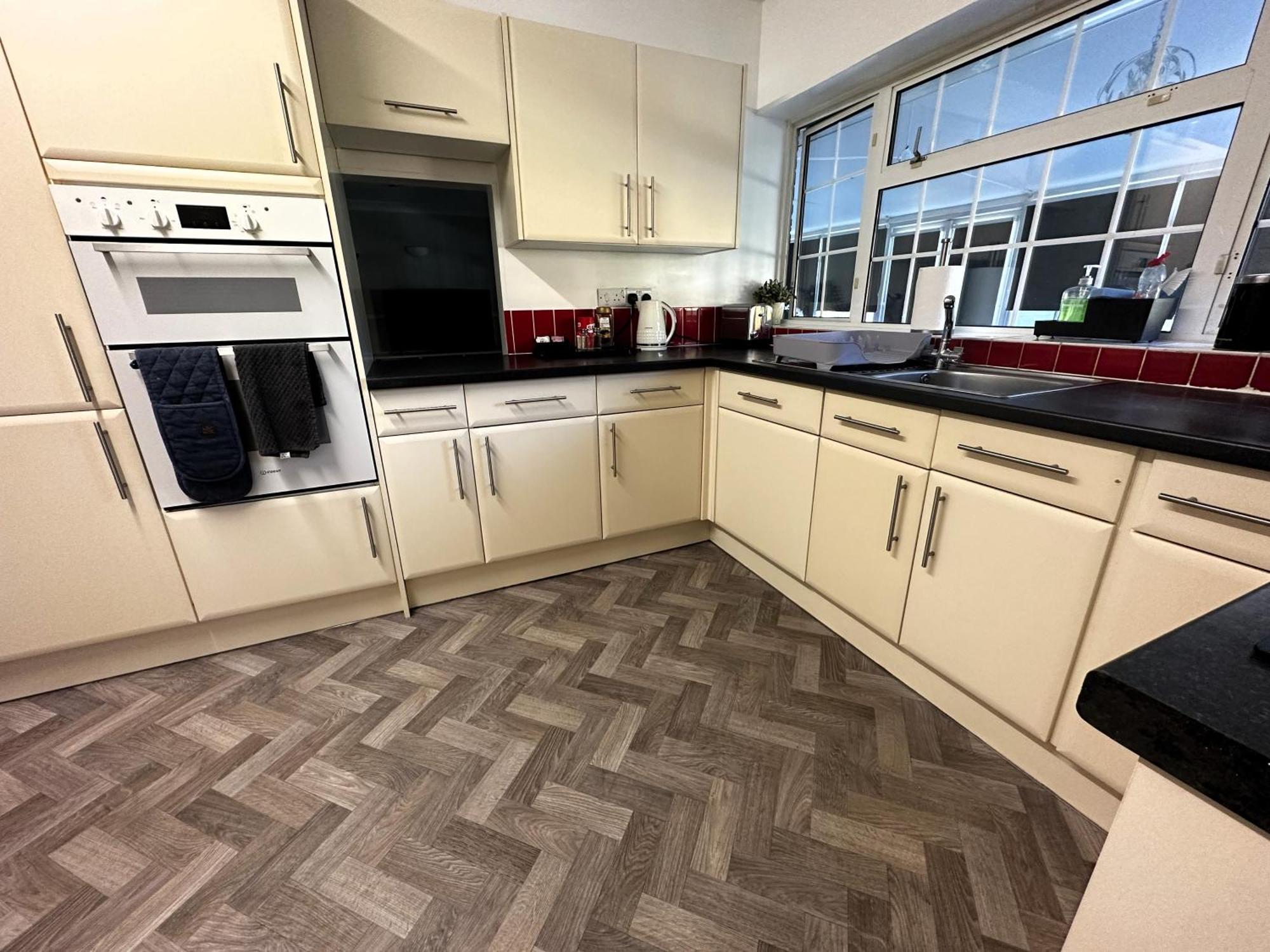 Kennedy Villa - 5 Bedroom House With Hot Tub, Wifi, Free Parkings, Close To Bicester Village 외부 사진
