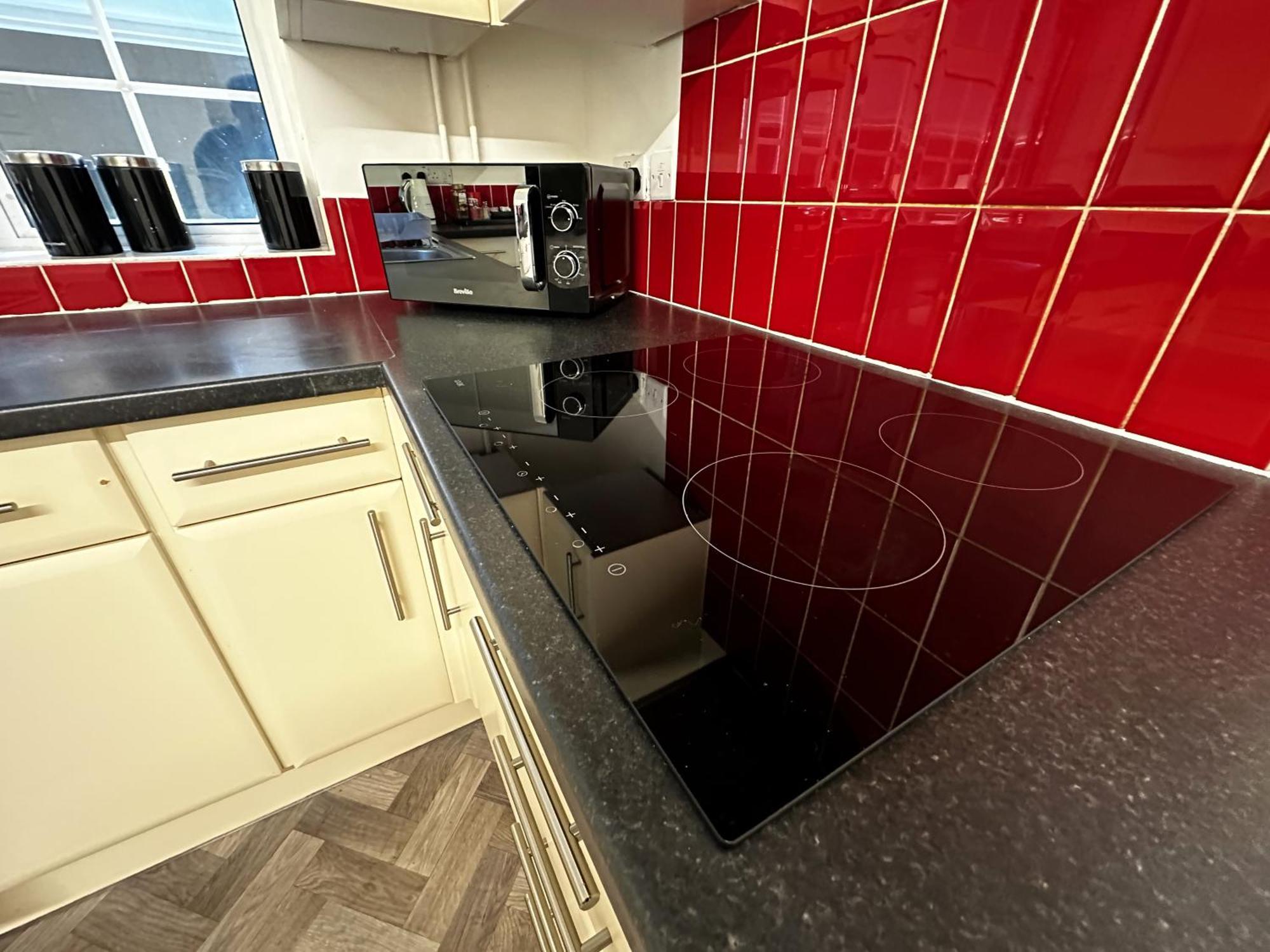 Kennedy Villa - 5 Bedroom House With Hot Tub, Wifi, Free Parkings, Close To Bicester Village 외부 사진